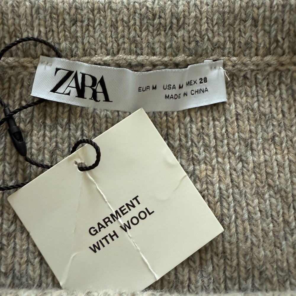 ๐ Zara Knit Mini Skirt - Picture 3 of 4